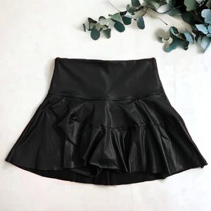 🏓 Tennis Black Skirt